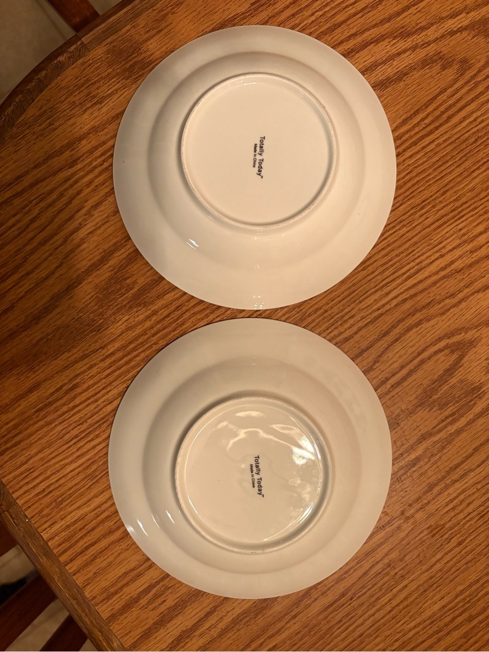 Embossed White Ceramic Soup Bowls - Set of 2 - Picture 2 of 2